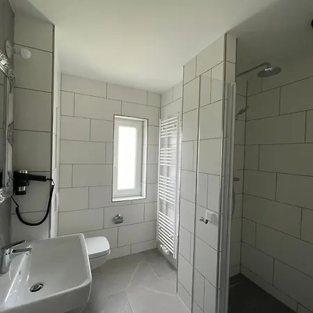 Haus 15 Monteurwohnungen Apartament *