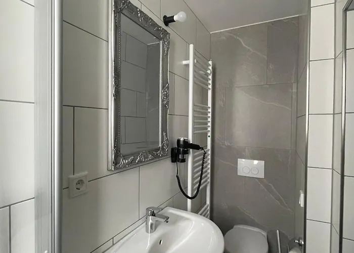 Haus 15 Monteurwohnungen 比勒费尔德