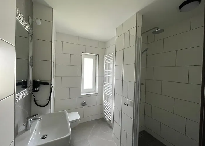 Haus 15 Monteurwohnungen 公寓 *